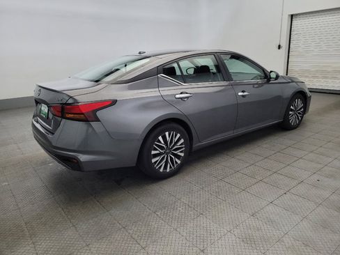 Used 2024 Nissan Altima 2.5 SV image 10