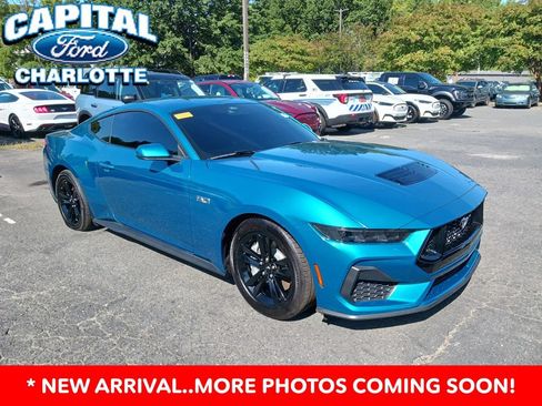 Used 2026 Ford Mustang GT RWD image 2