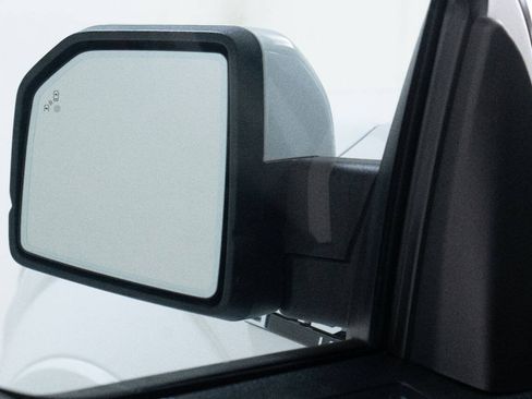 Used 2017 Ford F150 Lariat RWD image 13
