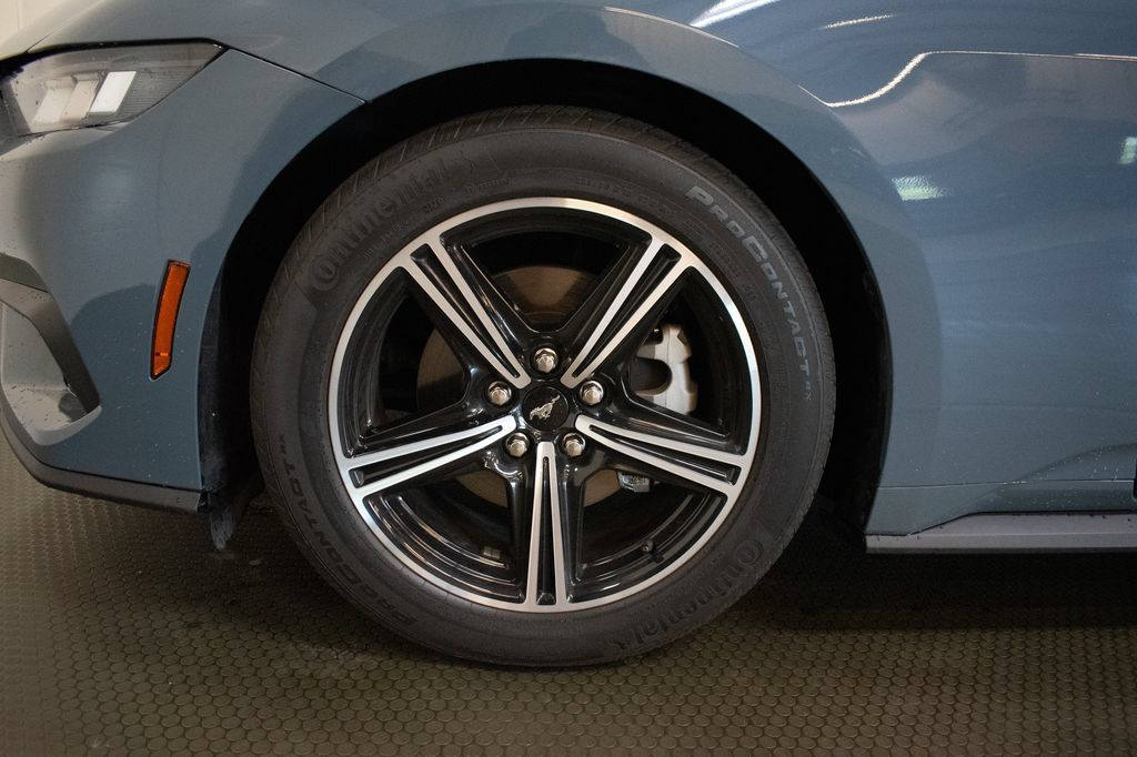 Used 2024 Ford Mustang Premium RWD image 9