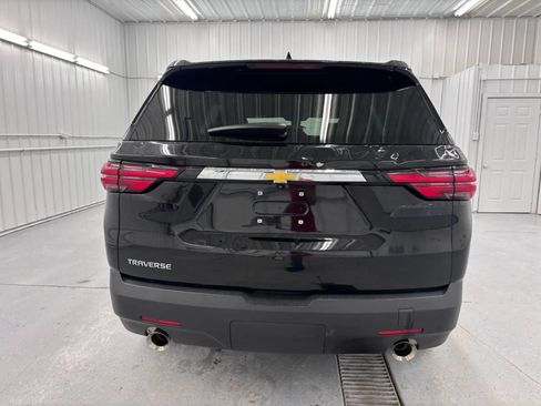 Used 2023 Chevrolet Traverse LS FWD image 5
