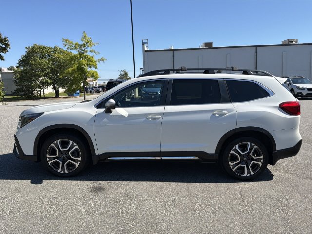 Used 2023 Subaru Ascent Limited AWD/4WD image 10