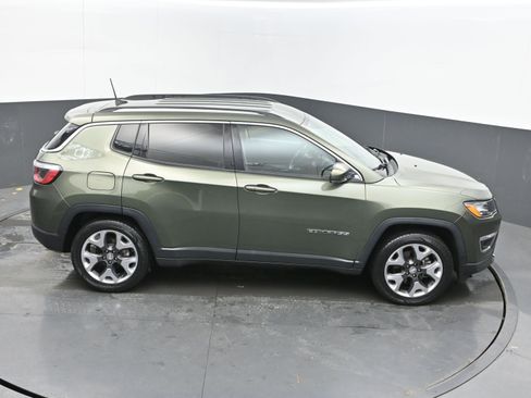 Used 2019 Jeep Compass Limited image 37