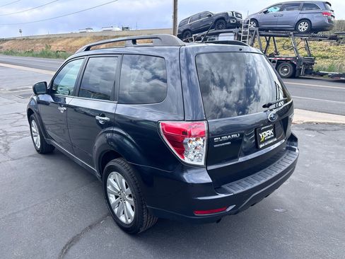 Used 2011 Subaru Forester 2.5X Premium AWD/4WD image 4