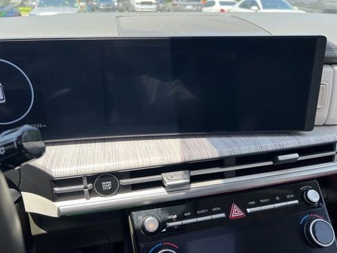 Used 2025 Hyundai Santa Fe Calligraphy FWD image 33