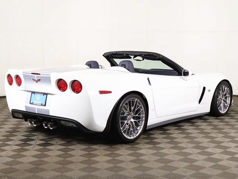 Used 2013 Chevrolet Corvette 427 w/ 1SC Preferred Equipment Group RWD image 9