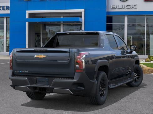 New 2025 Chevrolet Silverado EV LT image 34