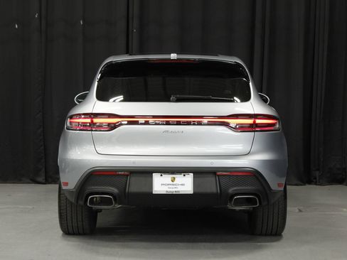 New 2026 Porsche Macan AWD/4WD image 4