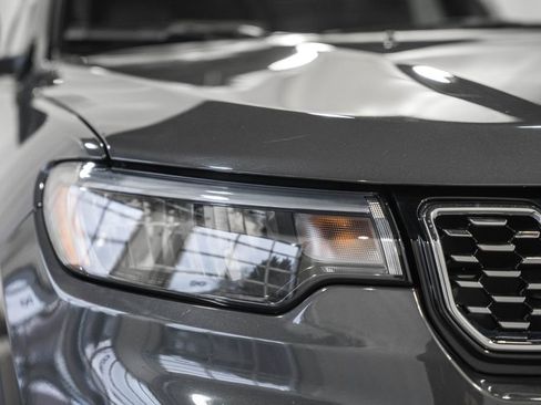 Certified 2024 Jeep Compass Limited w/ Sun and Sound Group image 15