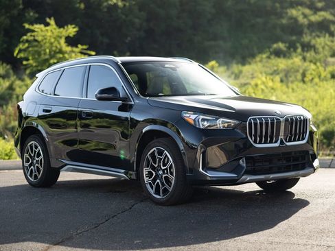 Used 2025 BMW X1 xDrive28i w/ Convenience Package AWD/4WD image 9