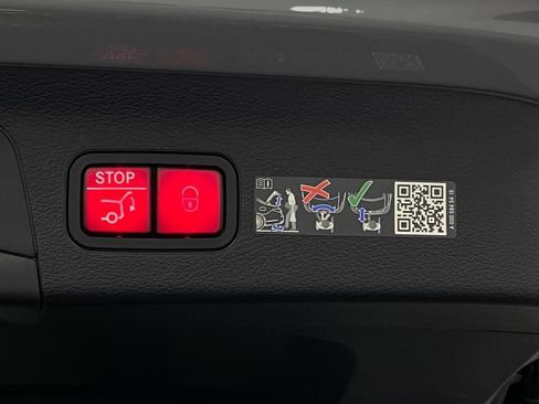 Certified 2026 Mercedes-Benz GLS 450 4MATIC image 43