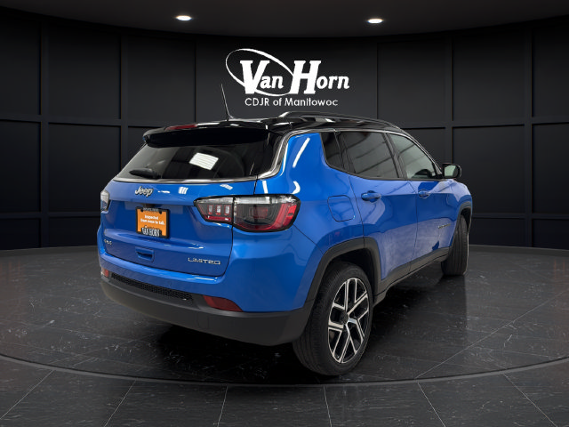 Used 2025 Jeep Compass Limited AWD/4WD image 7
