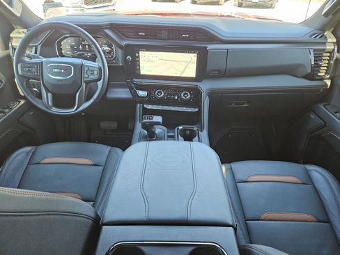 Used 2024 GMC Sierra 1500 AT4 w/ Technology Package image 16