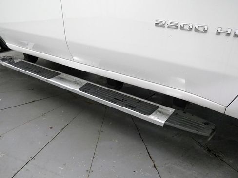 Used 2021 Chevrolet Silverado 2500 LTZ w/ LTZ Premium Package AWD/4WD image 37