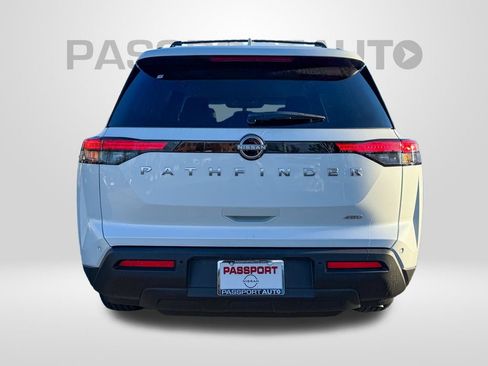 New 2025 Nissan Pathfinder SV image 7