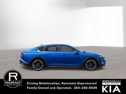 New 2025 Kia K4 GT-Line image 9