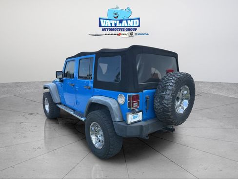 Used 2011 Jeep Wrangler Unlimited Sport AWD/4WD image 3
