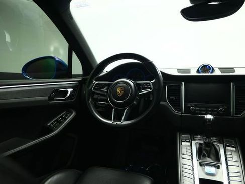 Used 2018 Porsche Macan GTS AWD/4WD image 39