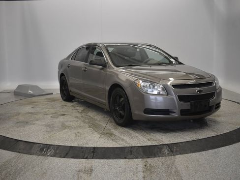 Used 2012 Chevrolet Malibu LS image 16