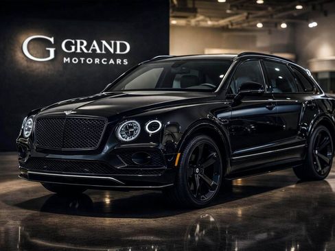 Used 2018 Bentley Bentayga image 2