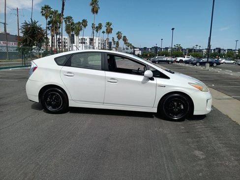 Used 2012 Toyota Prius Two FWD image 4