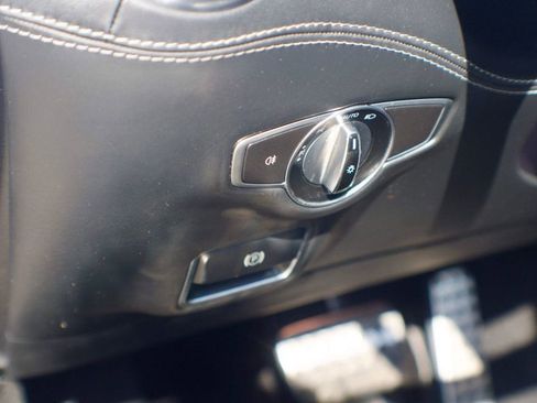 Used 2017 Mercedes-Benz S 550 Cabriolet image 33