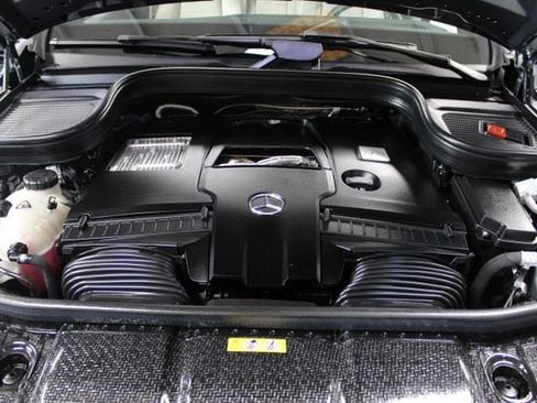 Used 2026 Mercedes-Benz GLS 580 4MATIC image 34