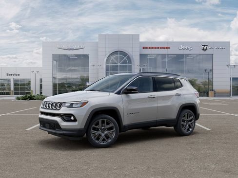 New 2026 Jeep Compass Limited w/ Sun, Sound & Navigation Group AWD/4WD image 2