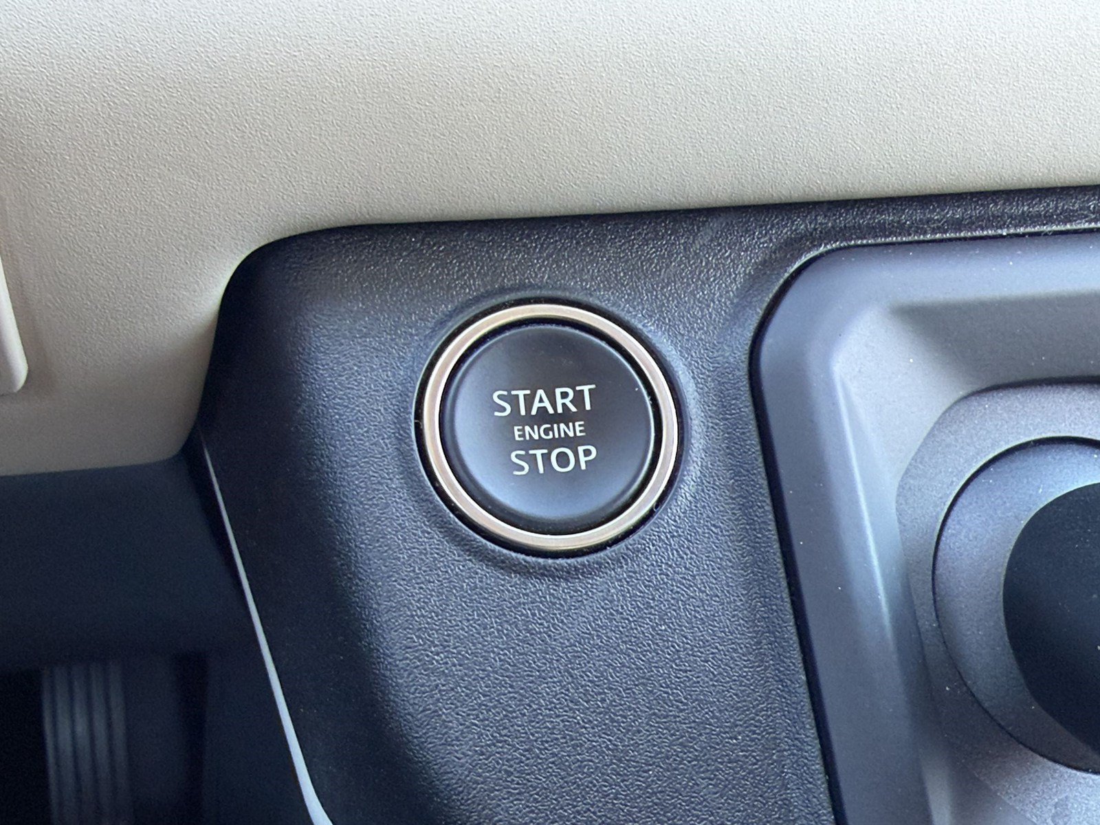 Used 2024 Land Rover Defender 110 S AWD/4WD image 17
