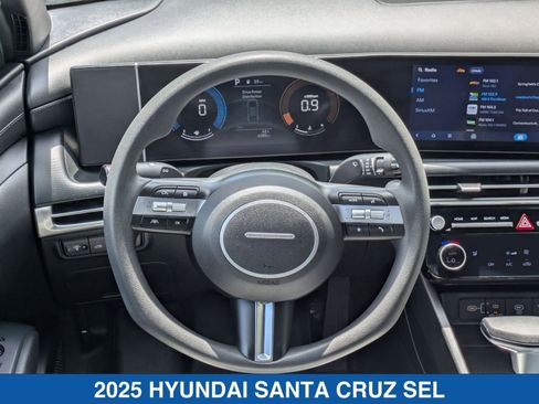 Used 2025 Hyundai Santa Cruz SEL AWD/4WD image 16