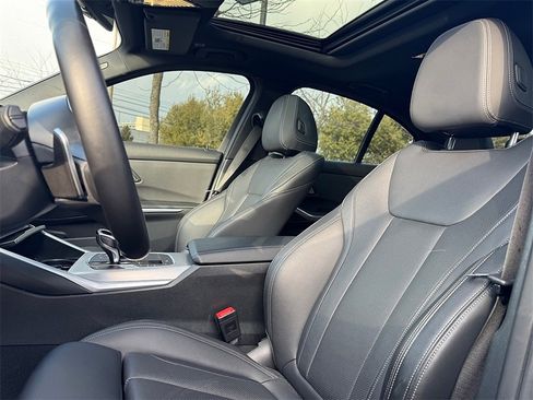 Used 2022 BMW M340i xDrive image 15