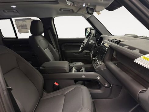 New 2026 Land Rover Defender 110 X-Dynamic SE AWD/4WD image 15