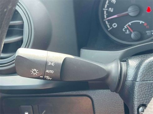 Used 2022 Toyota Tacoma SR image 28