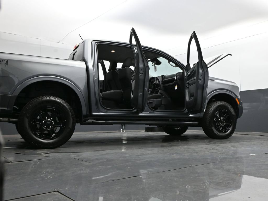 New 2026 Ford Ranger XLT w/ Black Appearance Package AWD/4WD image 34