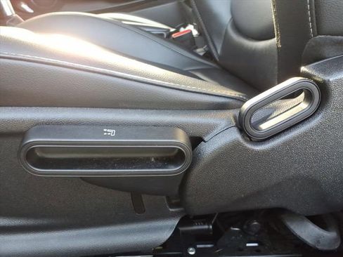 Used 2019 MINI Cooper S w/ Signature Upholstery Package image 28