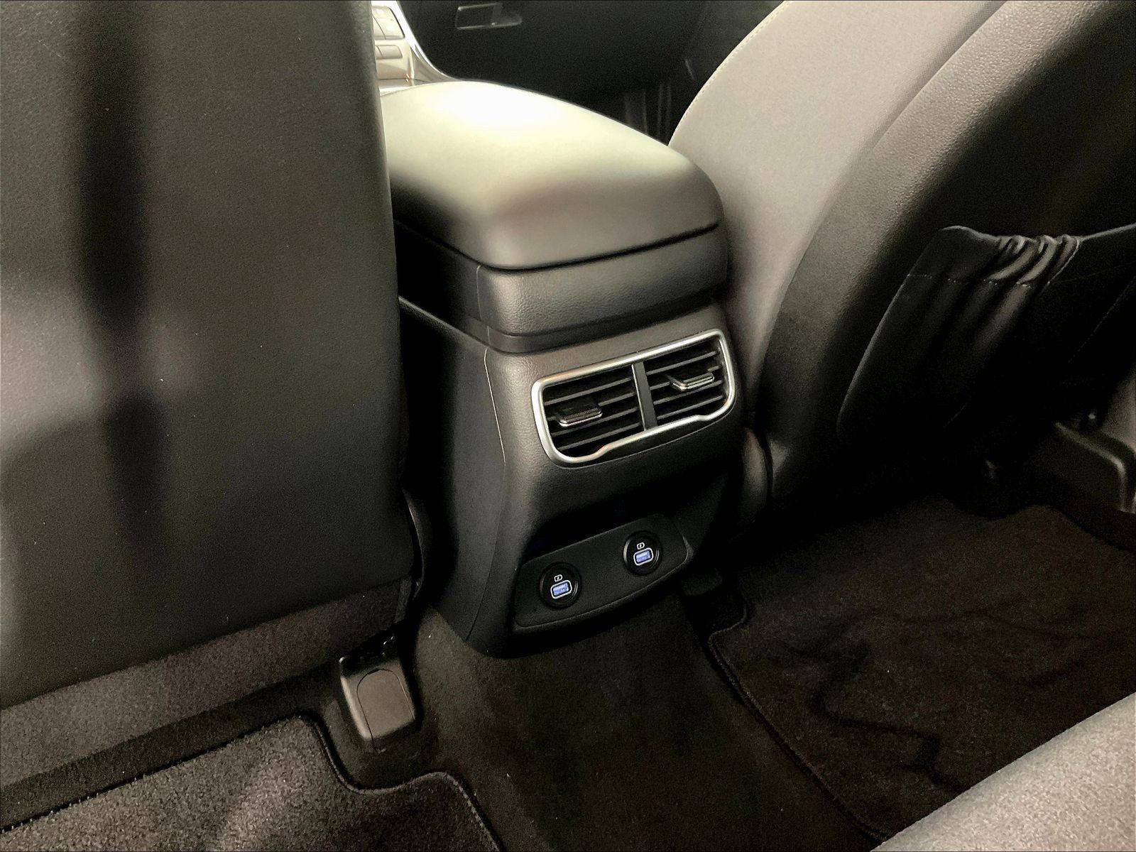 Used 2023 Hyundai Santa Fe SEL AWD/4WD image 10
