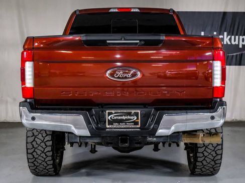 Used 2017 Ford F250 Lariat w/ Lariat Ultimate Package AWD/4WD image 9