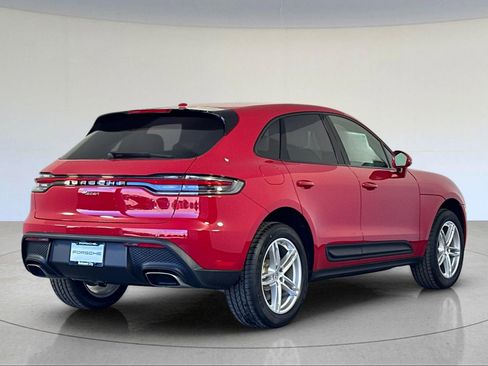 New 2026 Porsche Macan image 8