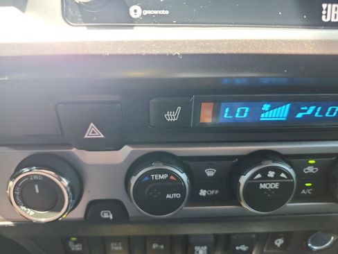 Used 2023 Toyota Tacoma Limited w/ Nightshade Package AWD/4WD image 22