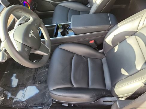 Used 2020 Tesla Model 3 Standard Range Plus image 17