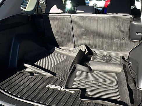 Certified 2023 Toyota RAV4 XLE image 30