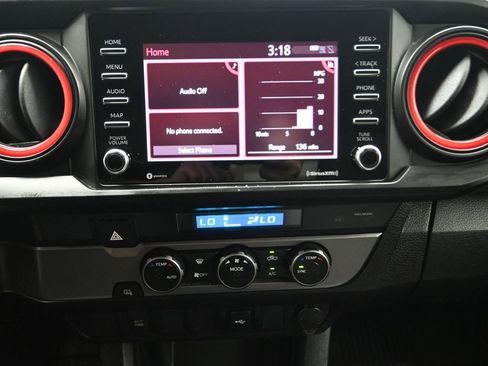 Used 2022 Toyota Tacoma SR image 9