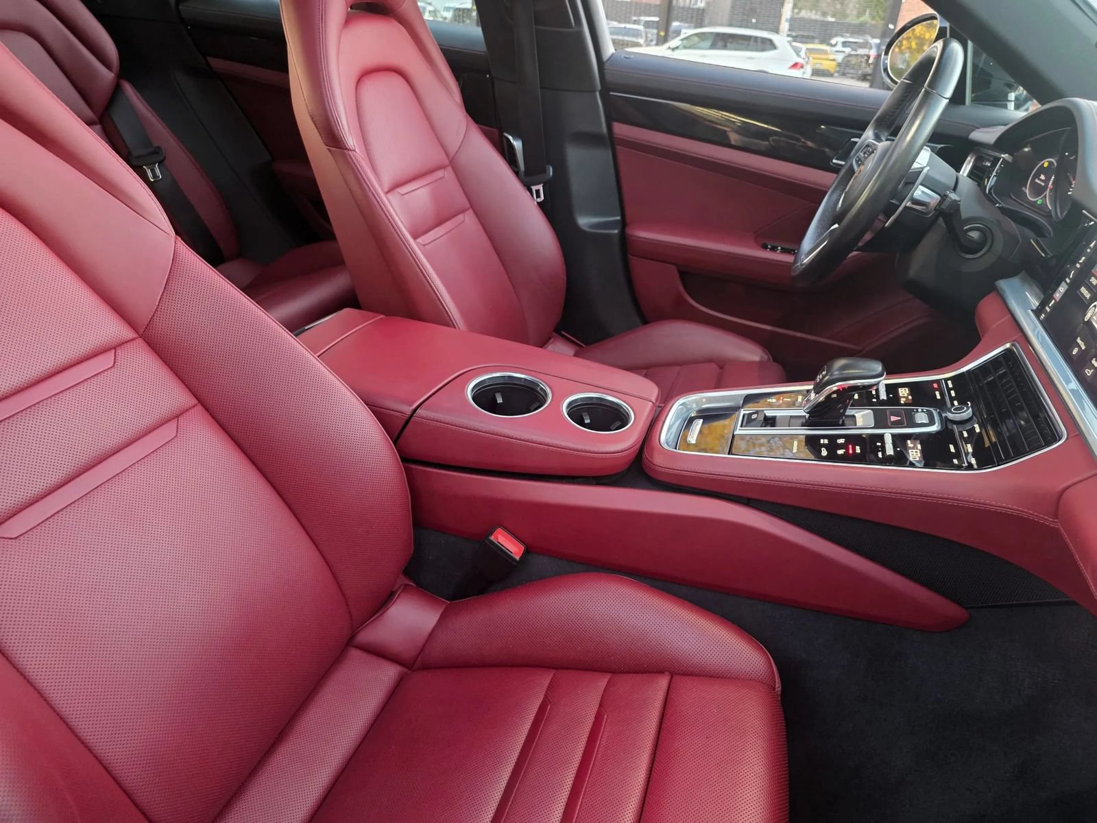 Used 2019 Porsche Panamera 4 AWD/4WD image 37