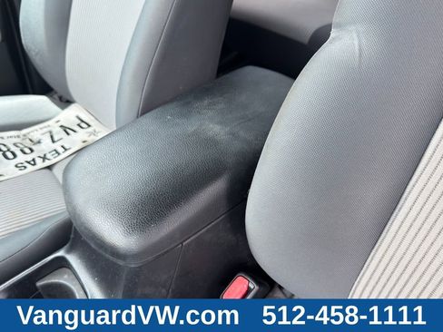 Used 2015 Toyota RAV4 LE AWD/4WD image 12