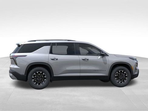New 2026 Chevrolet Traverse Z71 w/ Driver Confidence Package AWD/4WD image 5