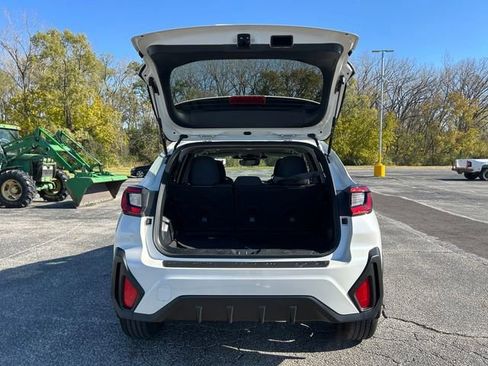 Used 2024 Subaru Crosstrek 2.0i Premium image 17
