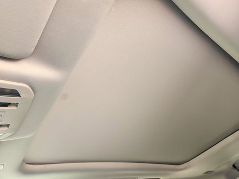 New 2026 Toyota Highlander Platinum image 21