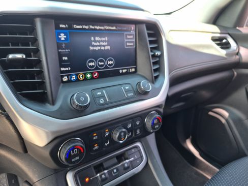 Used 2020 GMC Acadia SLE w/ Driver Convenience Package FWD image 11