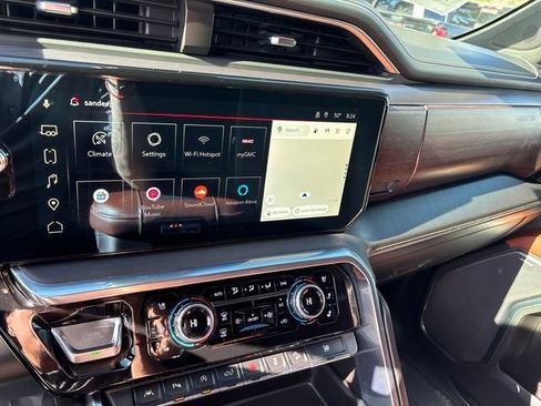 Used 2022 GMC Sierra 1500 Denali Ultimate AWD/4WD image 18