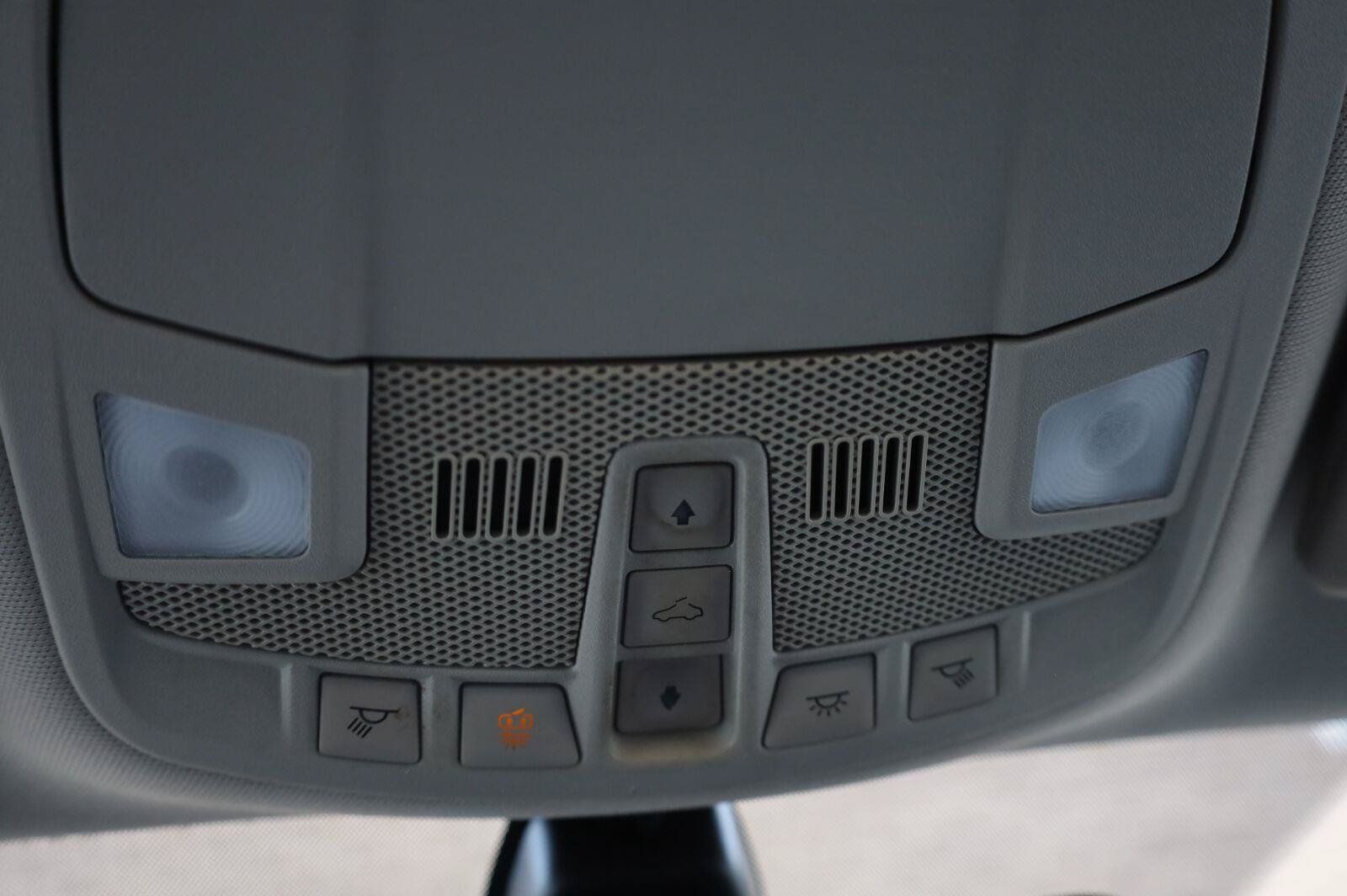 Used 2020 Ford Fusion Titanium FWD image 33